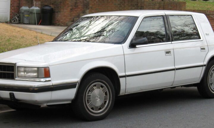 Chrysler Dynasty (1988–1993) nuotrauka