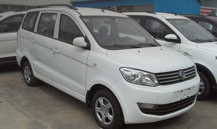 DongFeng vienatūris (2007–2009) nuotrauka