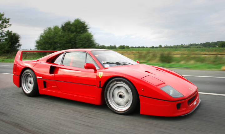 Ferrari F40 (1987–1992) nuotrauka