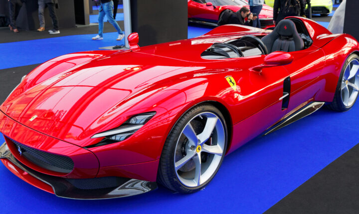 Ferrari Monza SP (2019–2022) nuotrauka