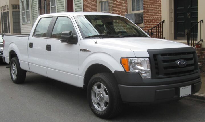 Ford F-250 Super Duty V Crew Cab Long box (2023–2026) nuotrauka