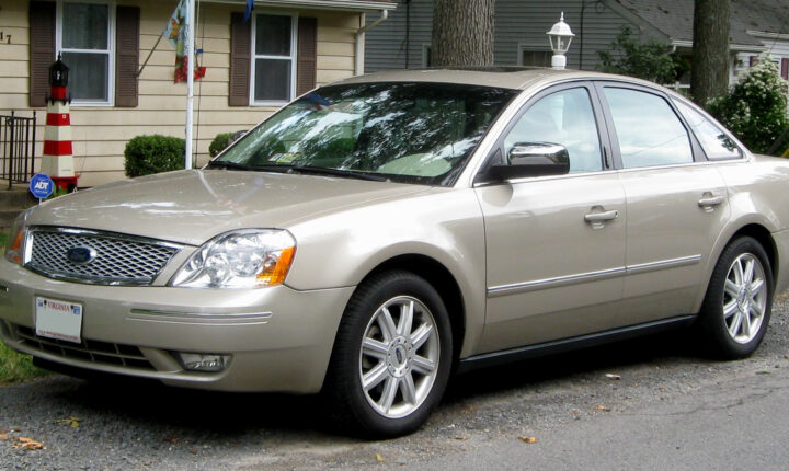 Ford Five Hundred (2004–2007) nuotrauka
