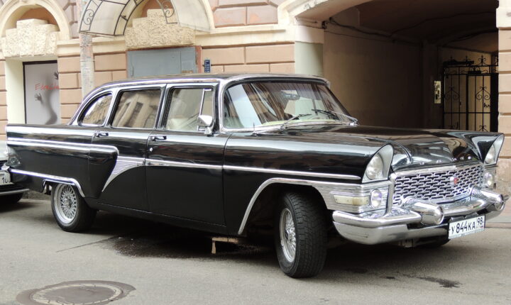GAZ 13 (1959–1981) nuotrauka