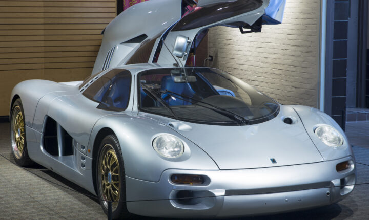 Isdera Commendatore (1993–1999) nuotrauka