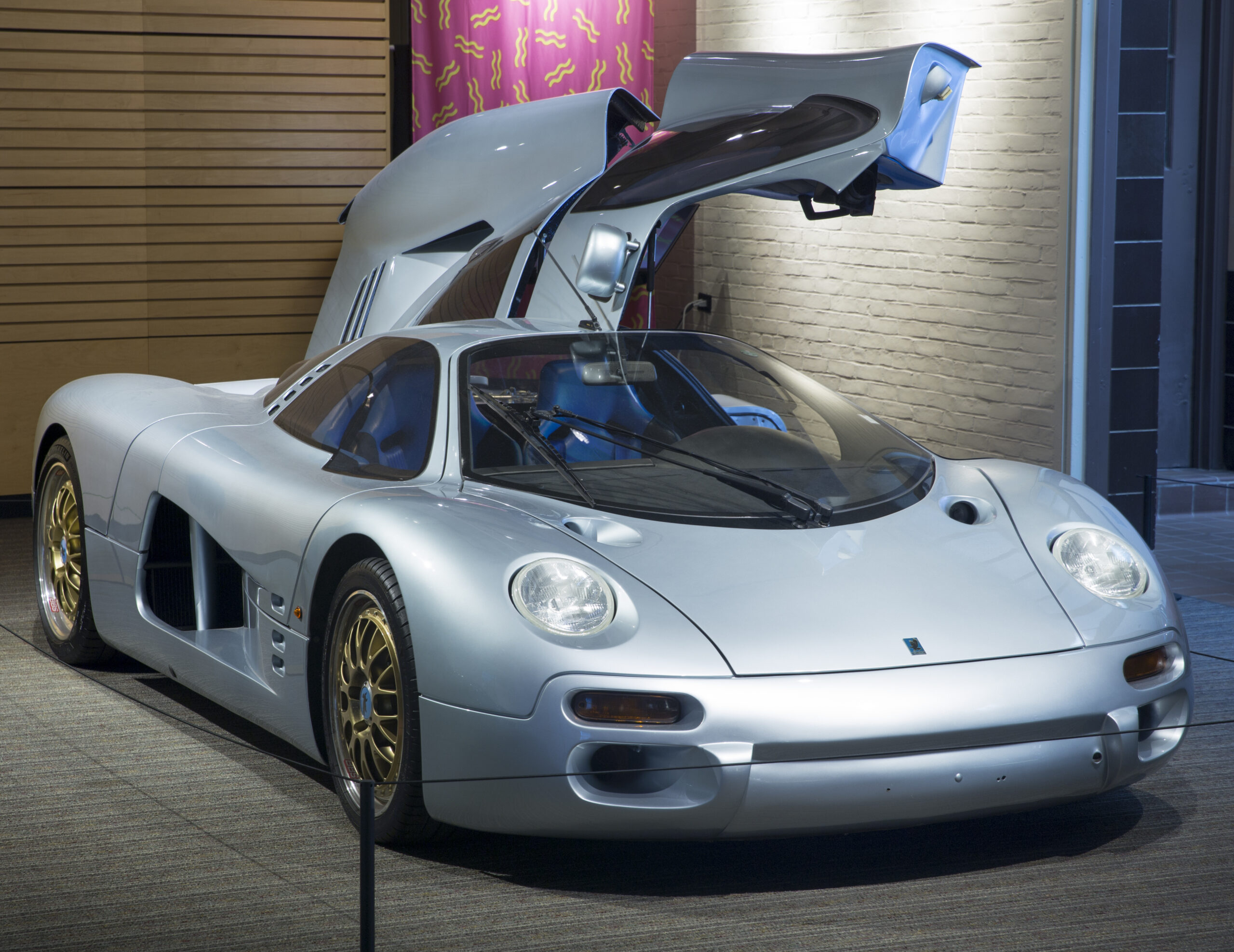 Isdera Commendatore (1993–1999) nuotrauka