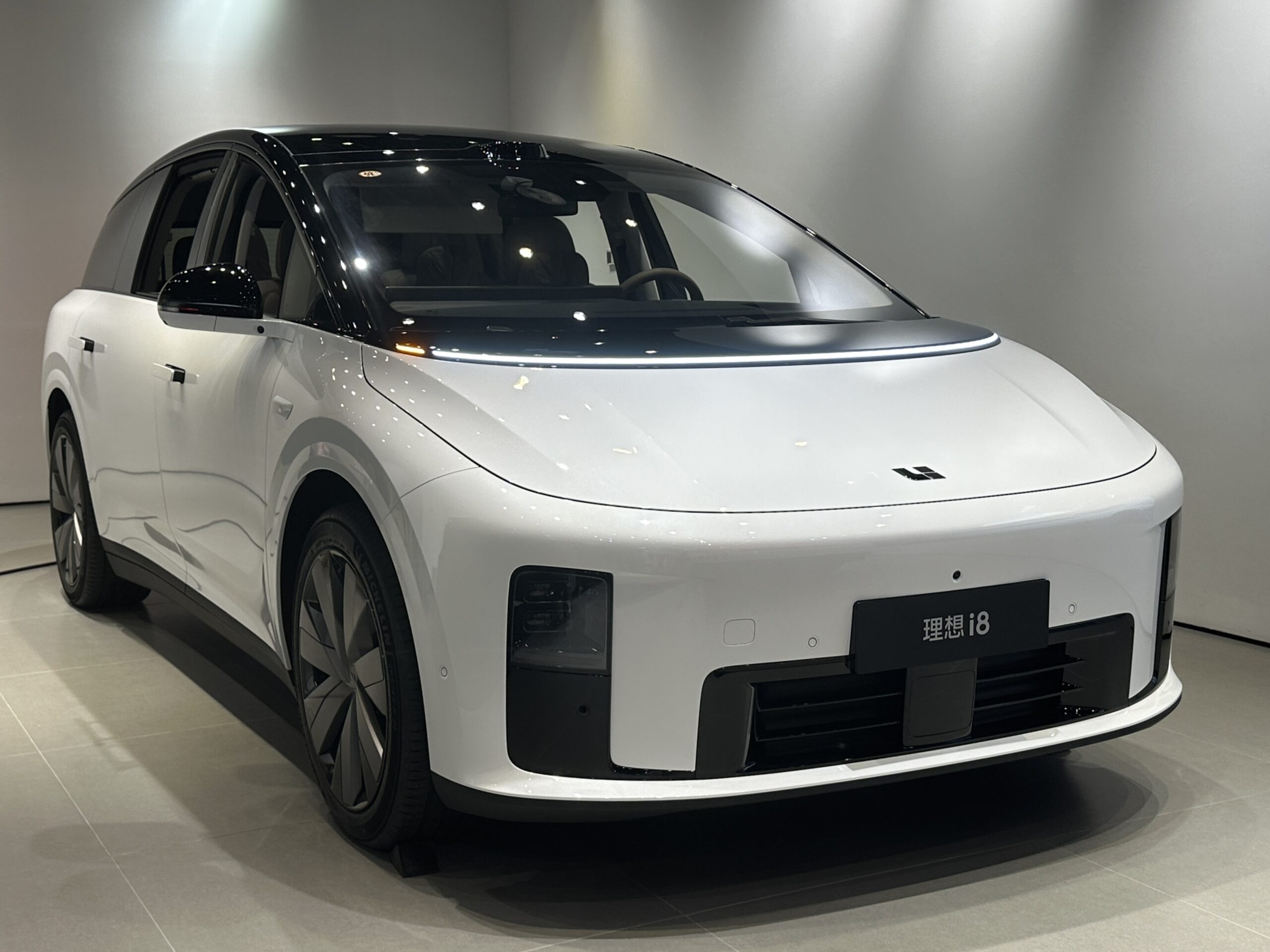 Li i8 (2025–2026) nuotrauka