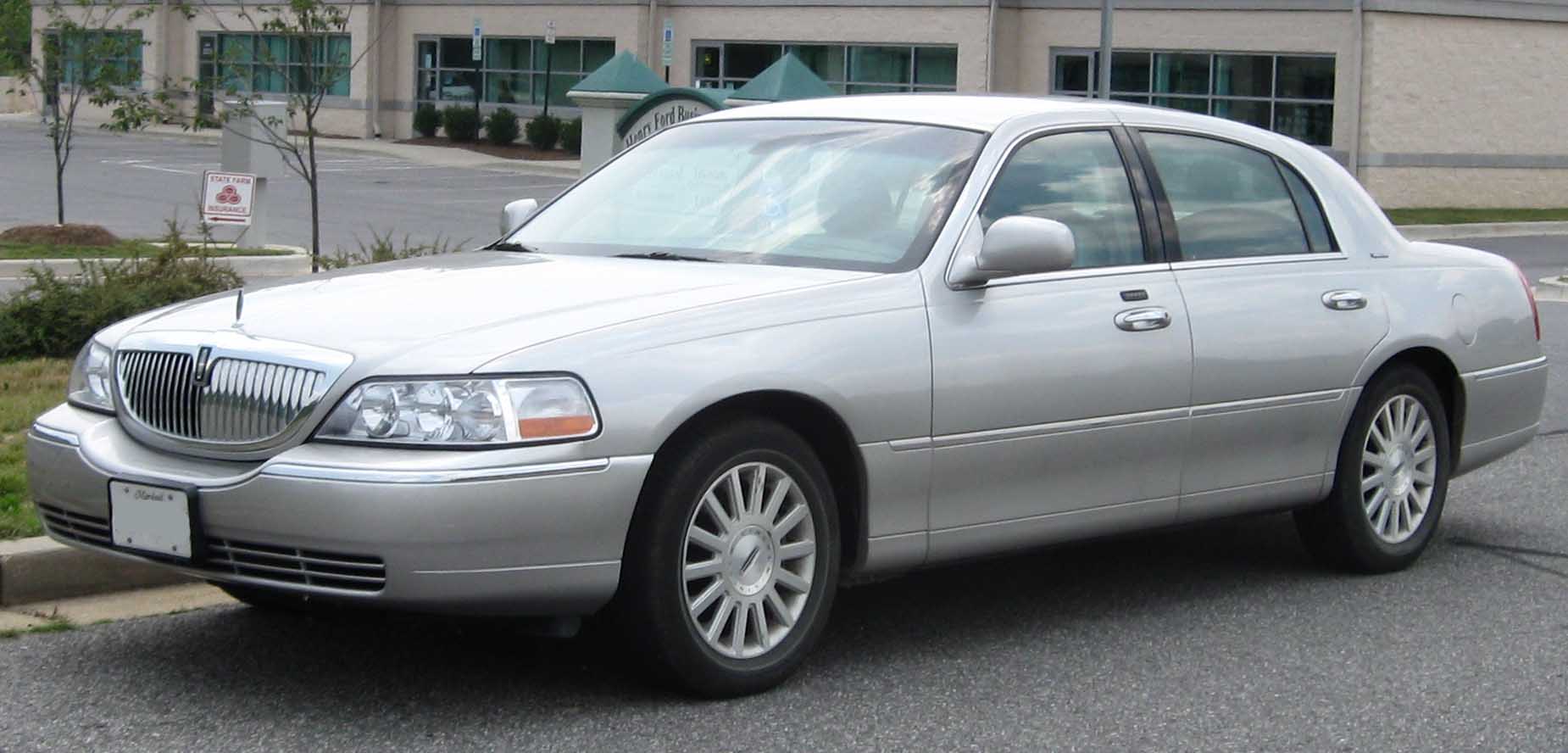 Lincoln Town Car III (FN145) (1998–2011) nuotrauka