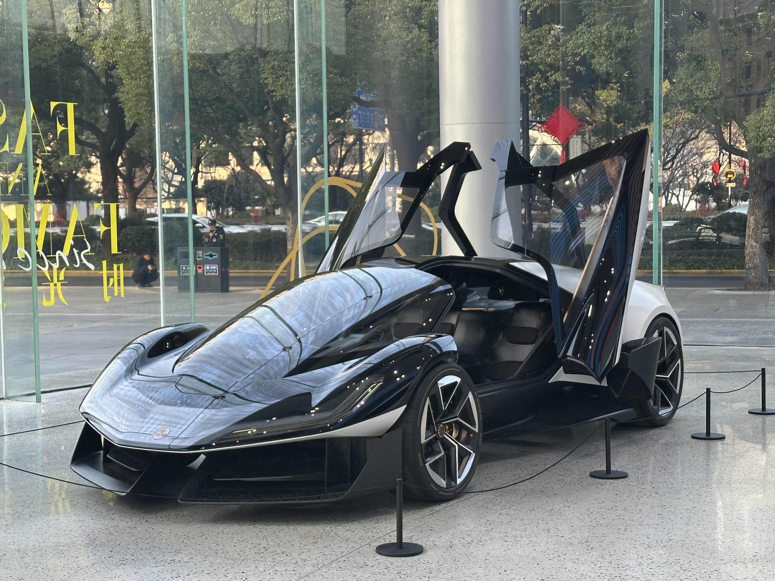 Lotus Theory 1 (2024–2026) nuotrauka