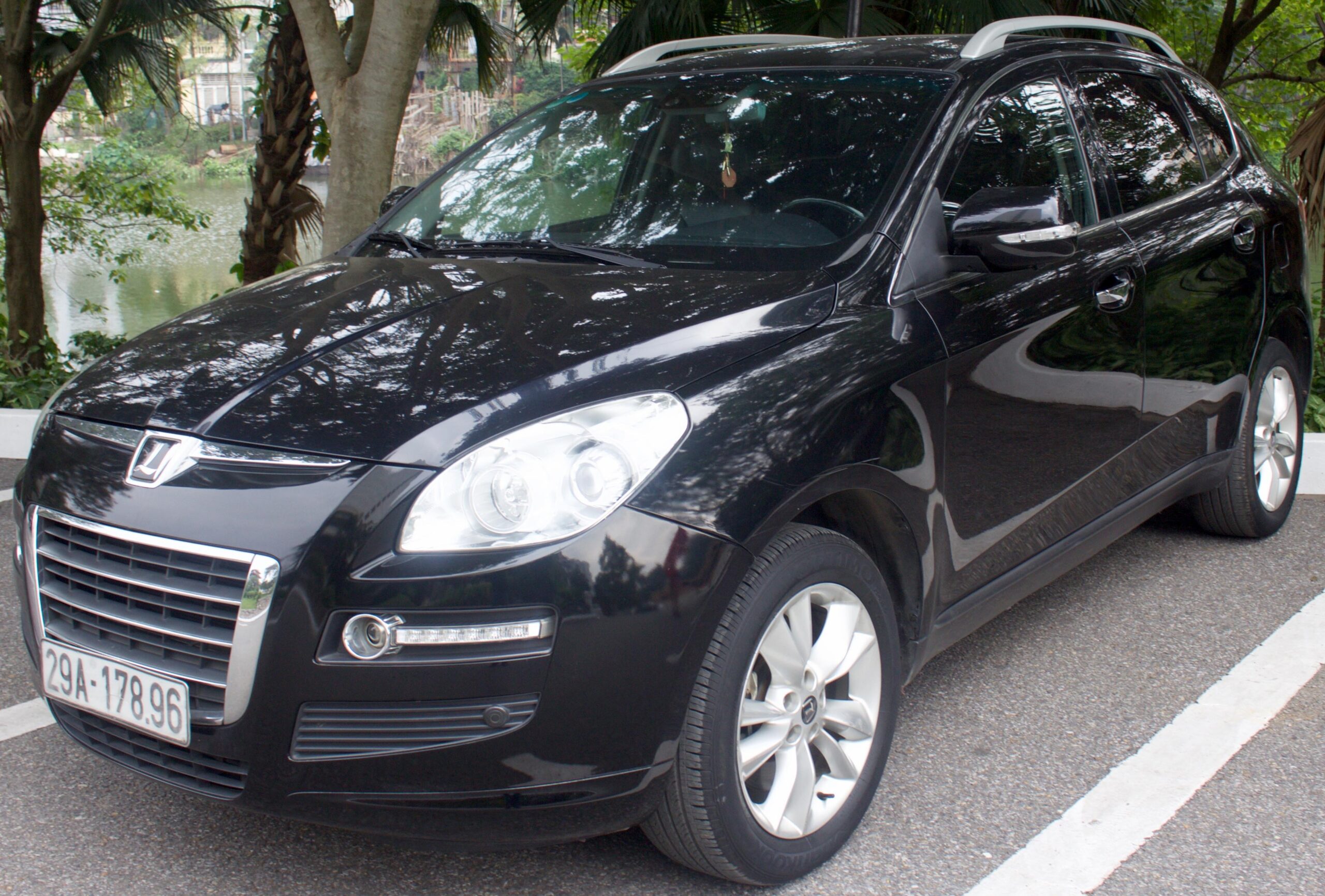 Luxgen U7 Luxgen 7 visureigis (2010–2014) nuotrauka
