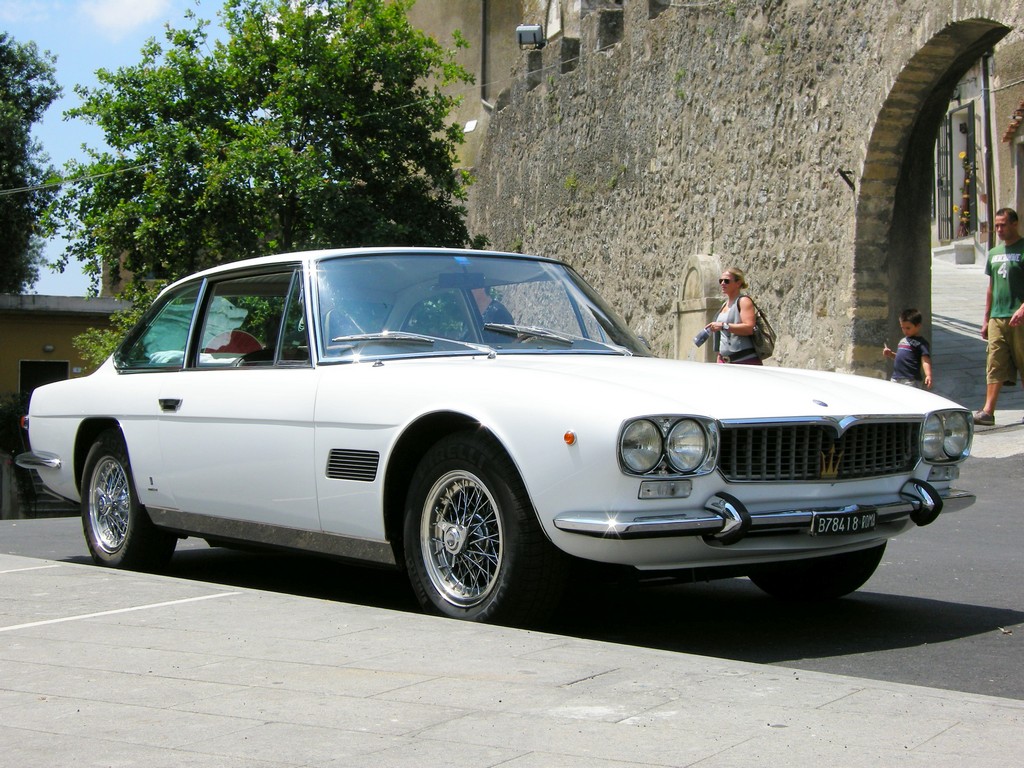 Maserati Mexico (1967–1973) nuotrauka