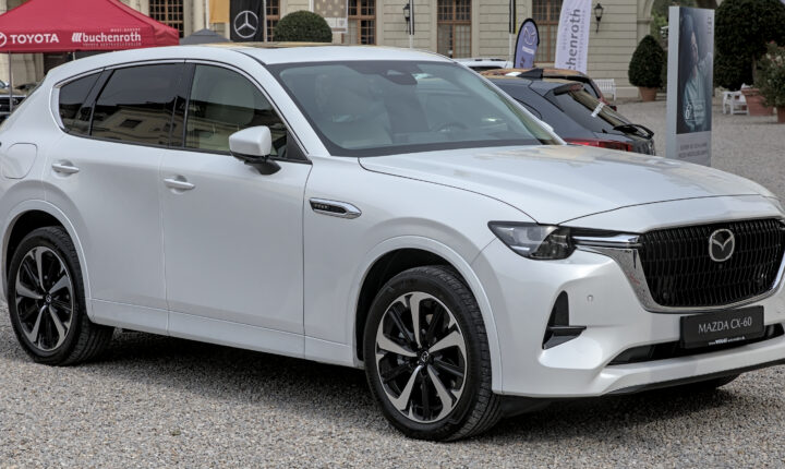 Mazda 3 TAKUMI (2011–2013) nuotrauka