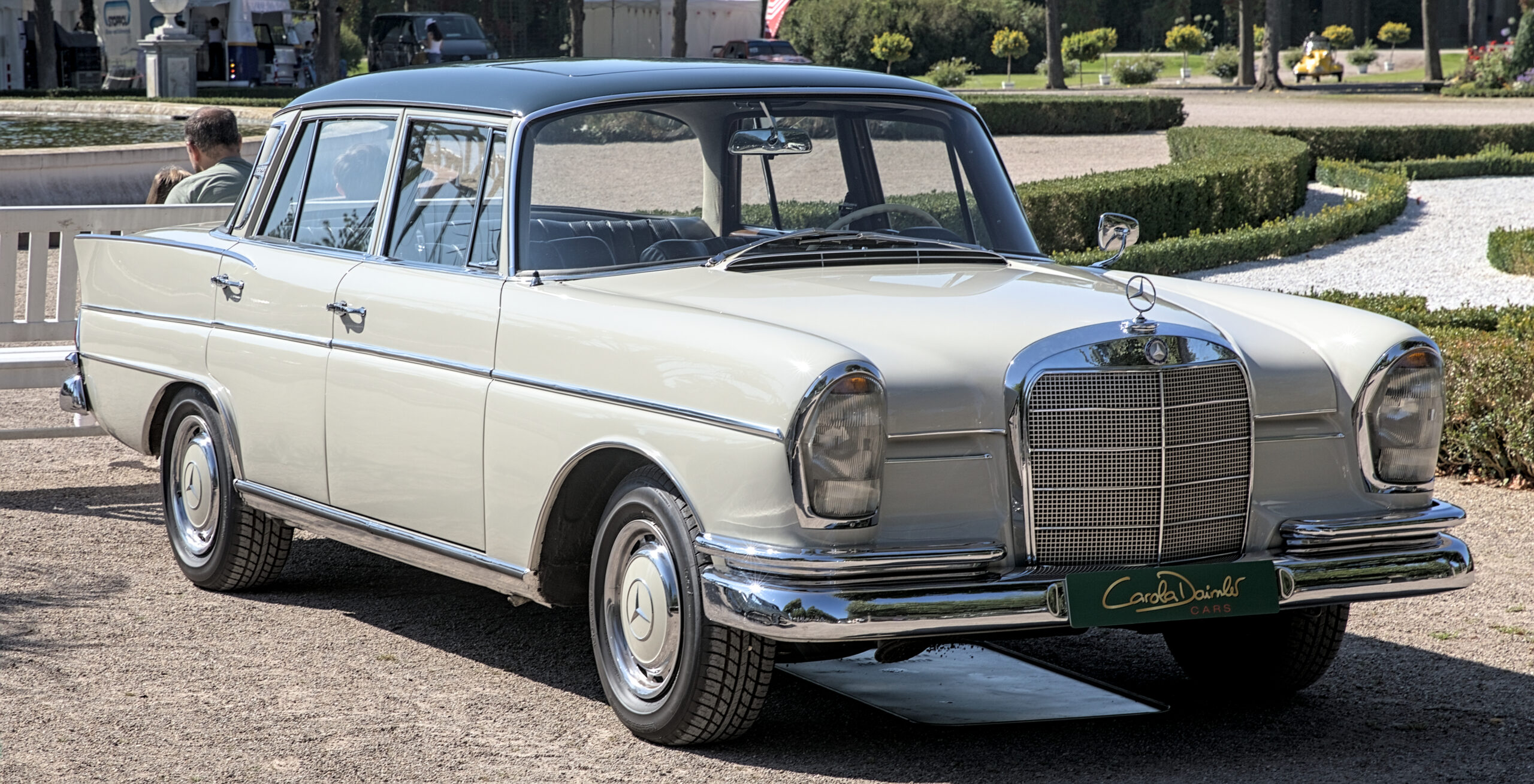 Mercedes-Benz Fintail (W112) (1961–1965) nuotrauka