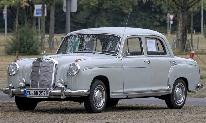 Mercedes-Benz Ponton Mercedes-Benz W180 I sedanas (1954–1956) nuotrauka