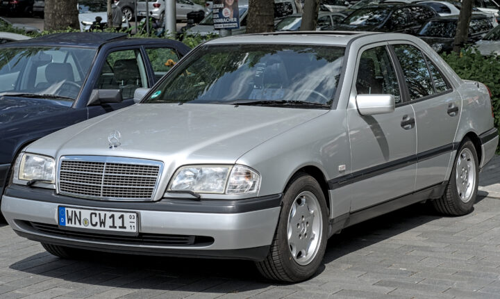 Mercedes-Benz 190 (W201, facelift 1988) (1988–1993) nuotrauka