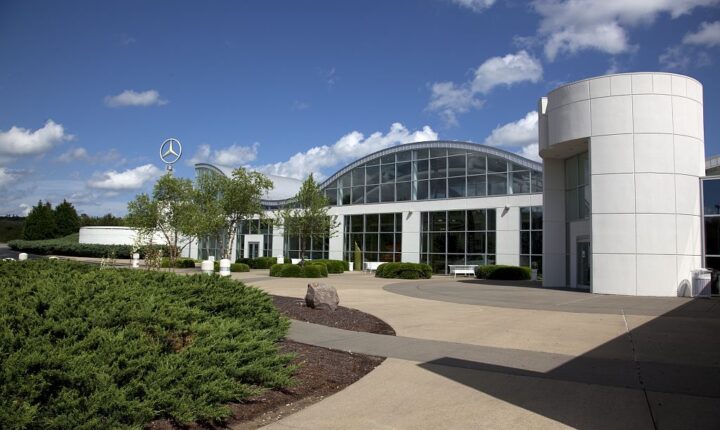 Mercedes-Benz EQS visureigis Mercedes-Benz Maybach EQS visureigis (Z296) (2023–2026) nuotrauka