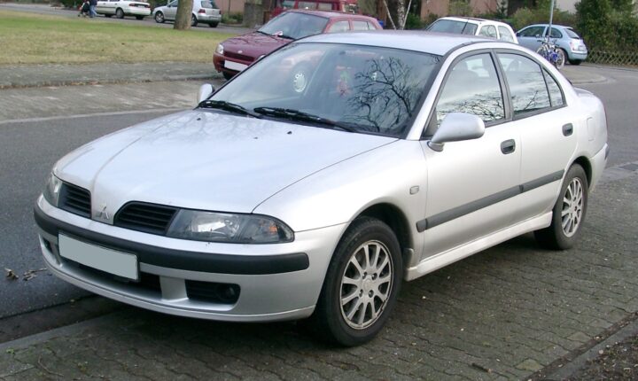 Mitsubishi Carisma (1995–2003) nuotrauka