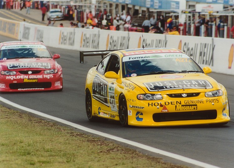 Holden Monaro (2001–2005) nuotrauka