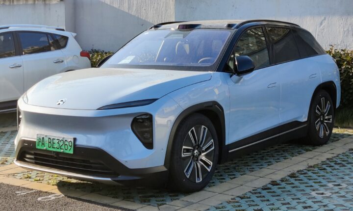NIO EL7 (2022–2026) nuotrauka