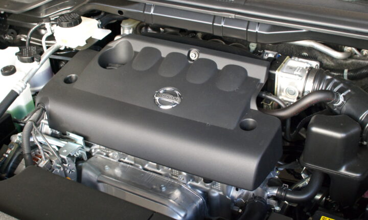 Nissan Avenir (W11) (1998–2005) nuotrauka