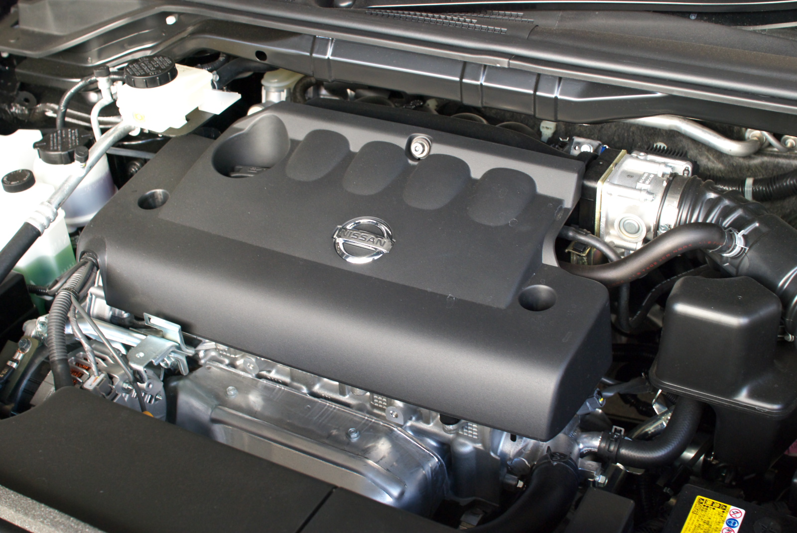 Nissan Avenir (W11) 2.0i 16V Turbo (230 AG) 4x4 Automatic (1998–2005) nuotrauka