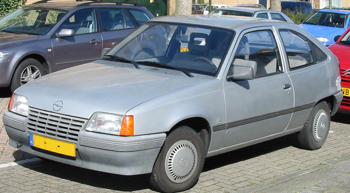 Opel Kadett E (1984–1993) nuotrauka