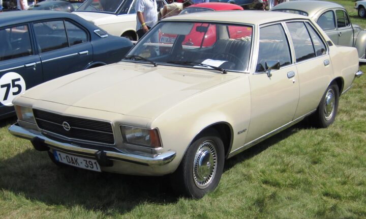 Opel Rekord D (1972–1977) nuotrauka