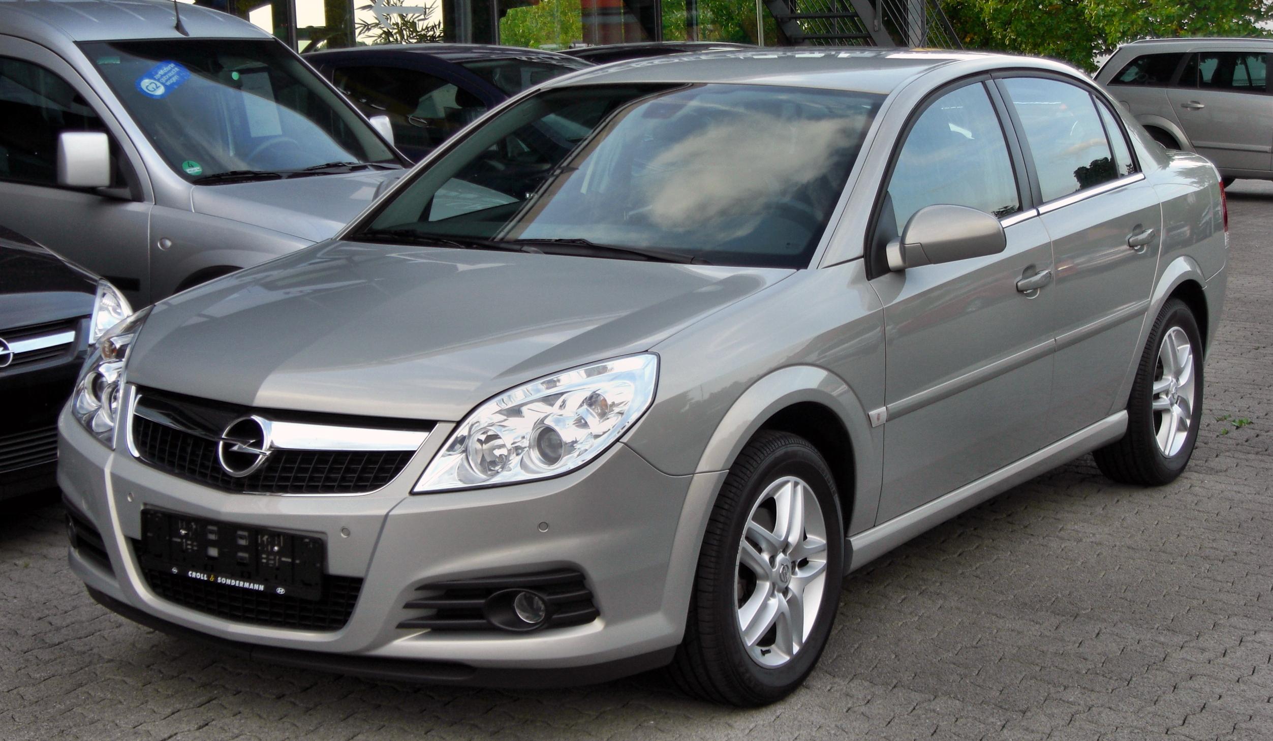 Opel Vectra A CC 1.7 D (57 AG) (1988–1989) nuotrauka