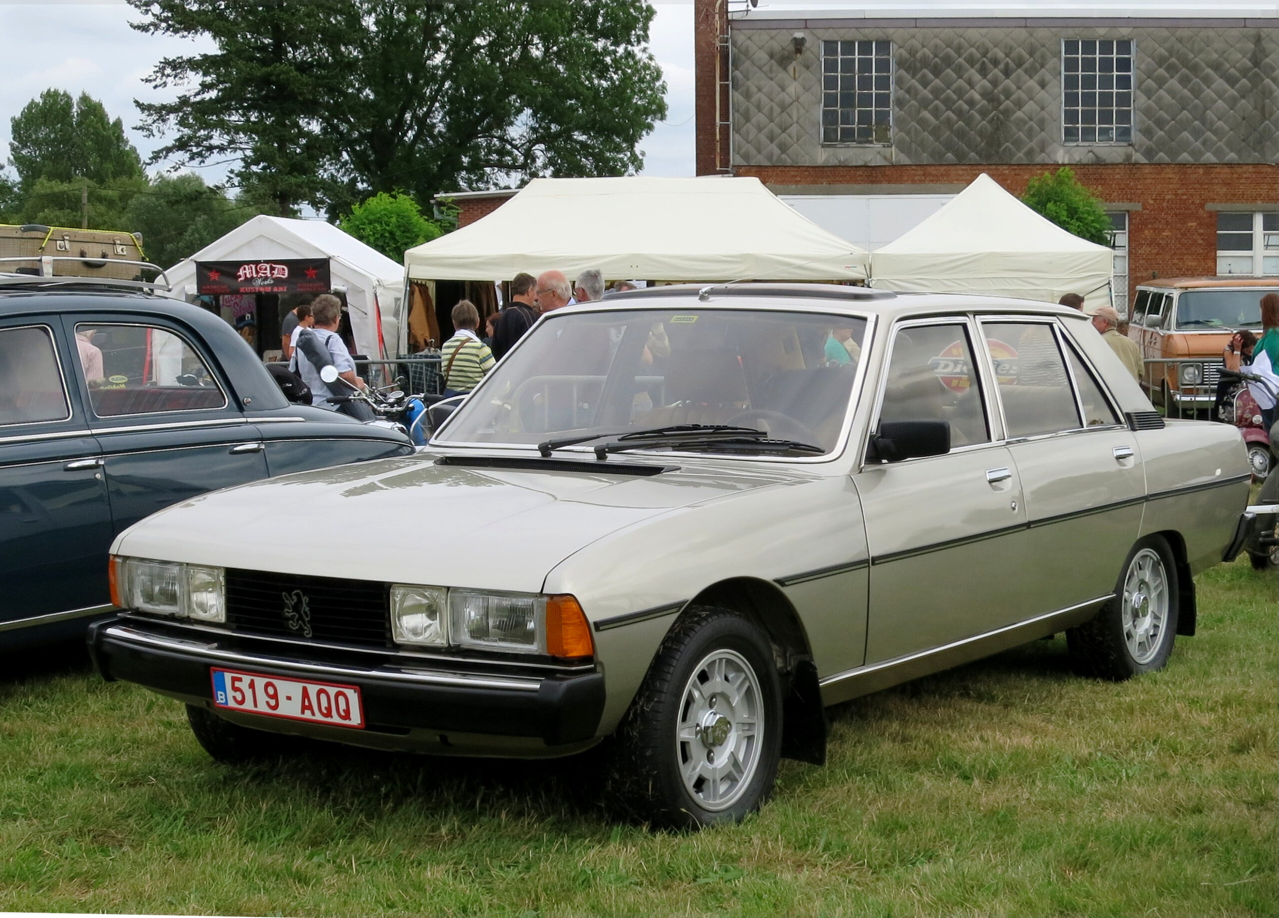 Peugeot 604 2.7 SL (136 AG) (1975–1983) nuotrauka