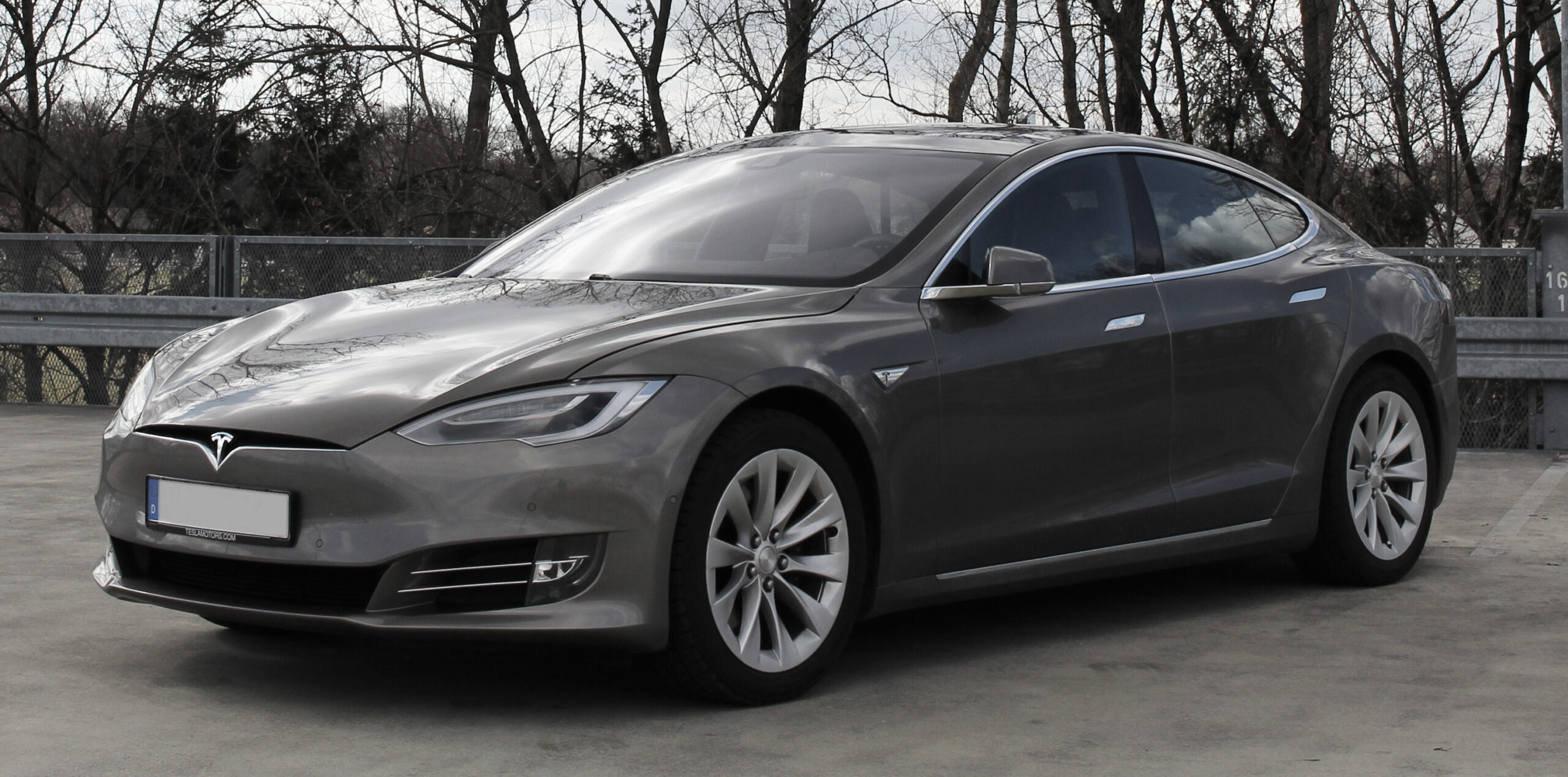 Tesla Model S 85 85 kWh (362 AG) (2012–2015) nuotrauka