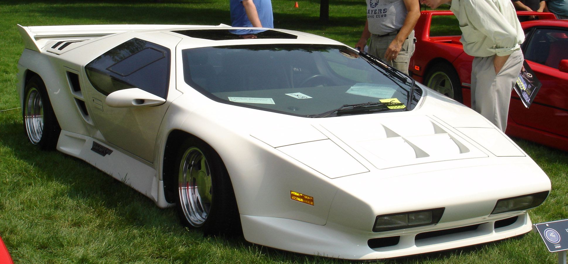 Vector W8 Twin Turbo (1989–1993) nuotrauka
