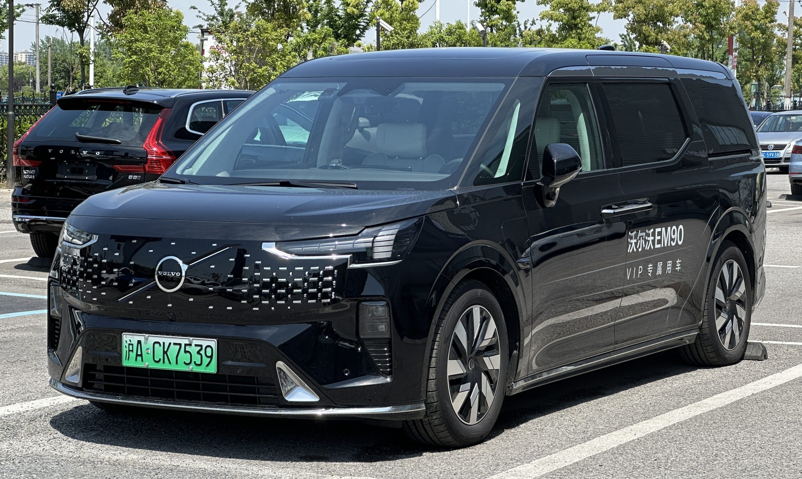 Volvo EM90 (2024–2026) nuotrauka
