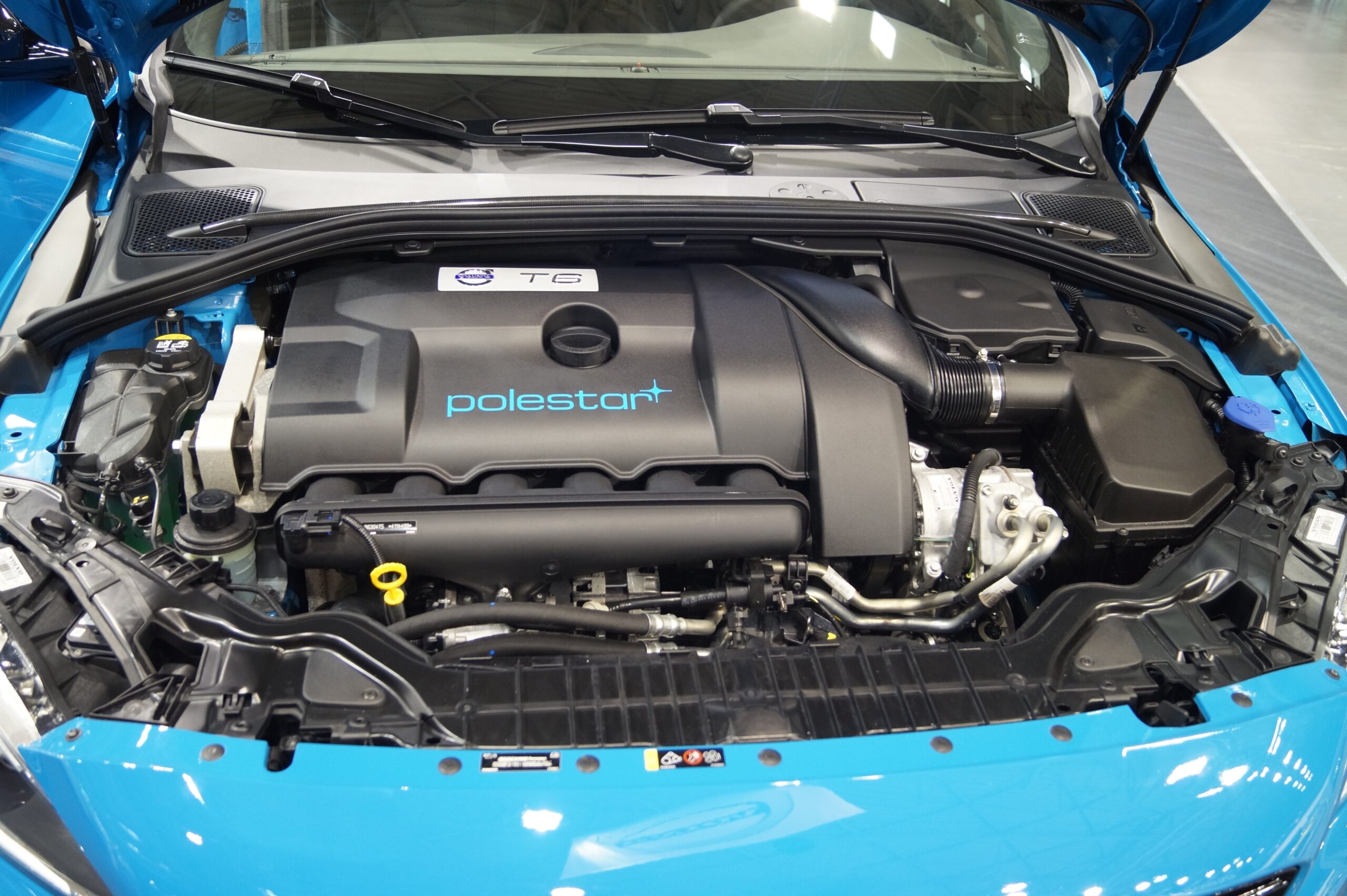 Volvo S60 III 2.0 T6 Twin Engine (253 AG) Plug-in Hybrid AWD Geartronic (2019–2021) nuotrauka