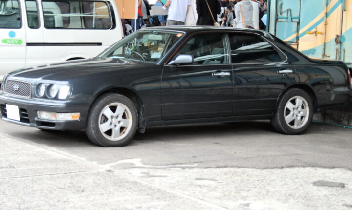 Nissan Gloria (Y33) (1995–1999) nuotrauka