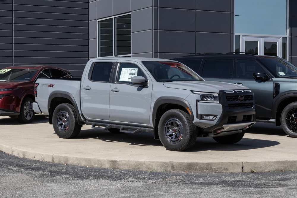Pirmasis Roush bendradarbiavimas su Nissan – 2026 m. Frontier Pro-4X R su 5 cm pakaba ir Öhlins amortizatoriais