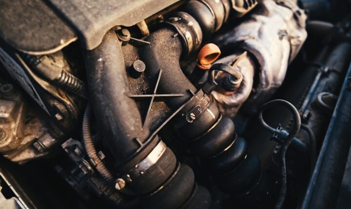 Alyva didelės ridos automobiliams: kada verta pereiti?