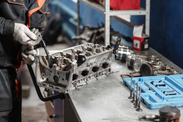 Kaip nutildyti barškančius vožtuvų kėlimo mechanizmus ir išlaikyti juos tylius