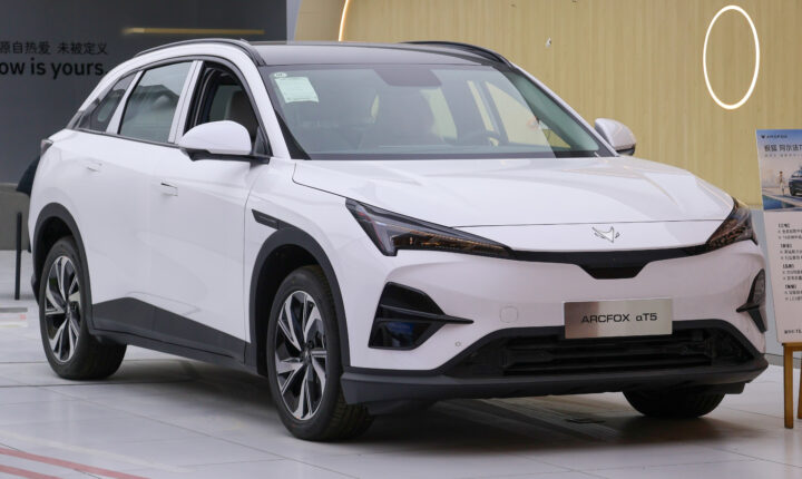 Arcfox Alpha T5 (facelift 2025) (2025–2026) nuotrauka