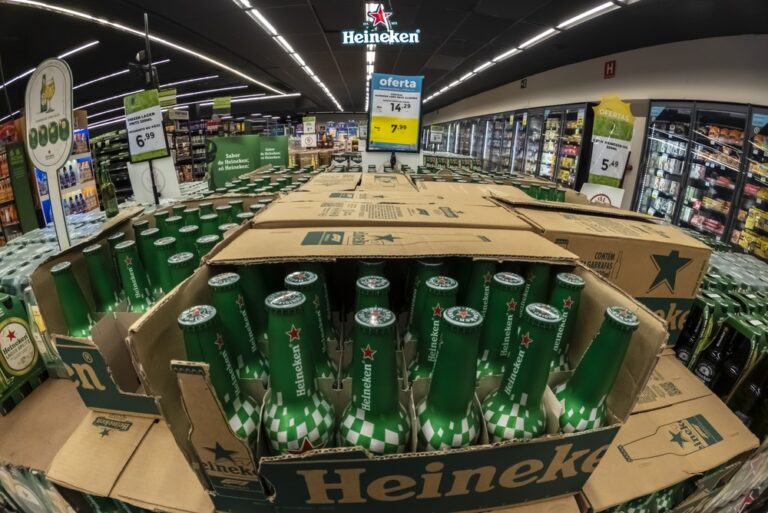 Slapta F1 nealkoholinio alaus reklamų strategija